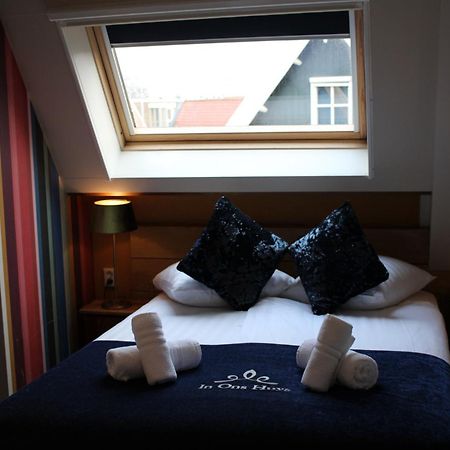 Hotel West Inn Хипполитюсхуф Экстерьер фото
